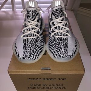Yeezy 350 Zebra